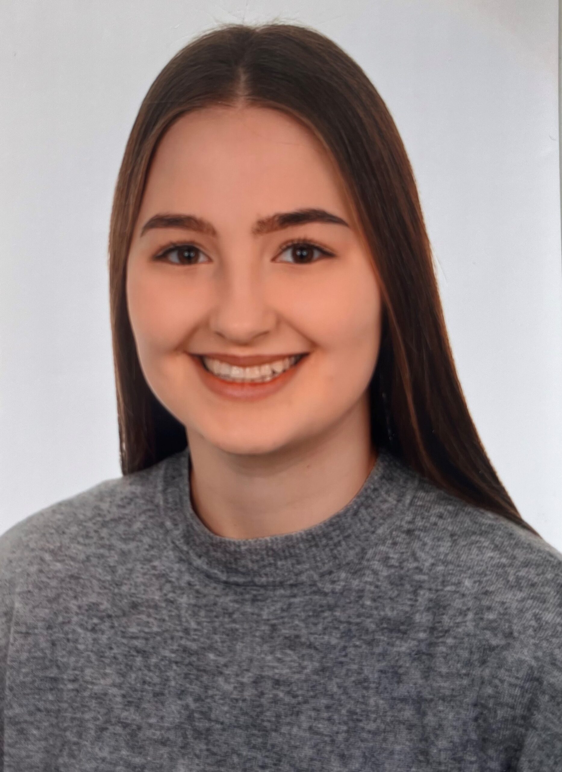 Portät von Nora Hirschmann (weiblich)