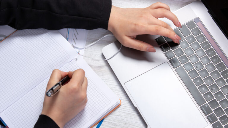 Beitragsbild für Abschlussarbeiten